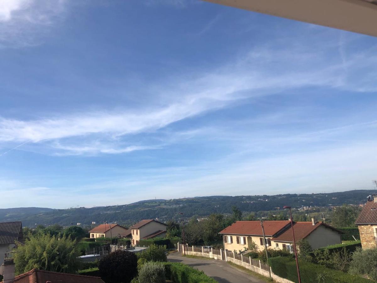 La Parenthese Balneo T2 Cosy De 40M² Avec Terrasse Daire Ternay  Dış mekan fotoğraf